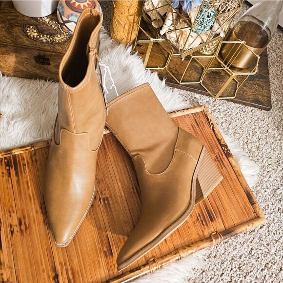 Universal Thread Aubree Ankle Boots With Memory Form Insole. - Picture 9 of 13